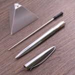 Triangle Magnetic Levitation Metal Ballpoint Pen Pen Sign Pen