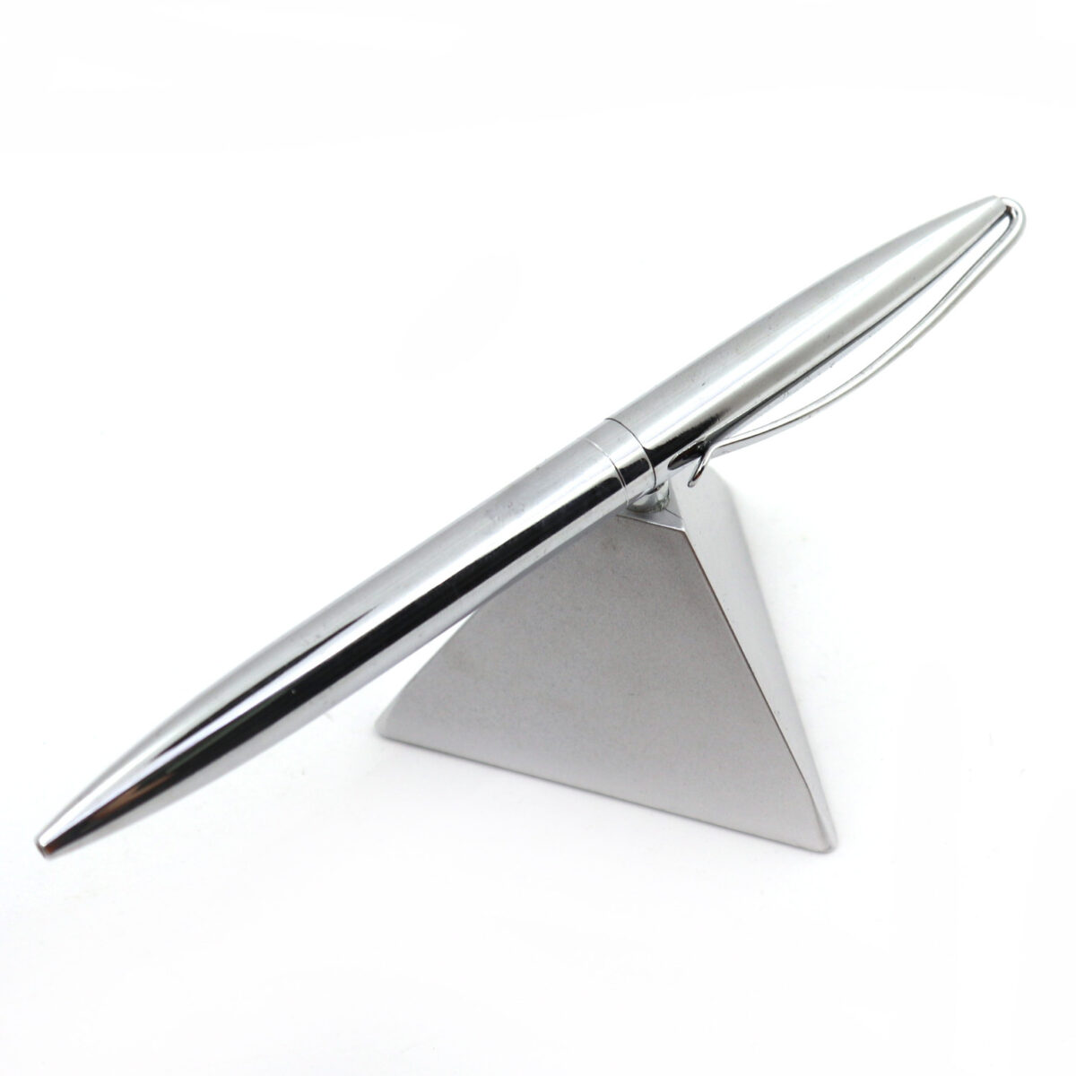 Triangle Magnetic Levitation Metal Ballpoint Pen Pen Sign Pen - Image 3